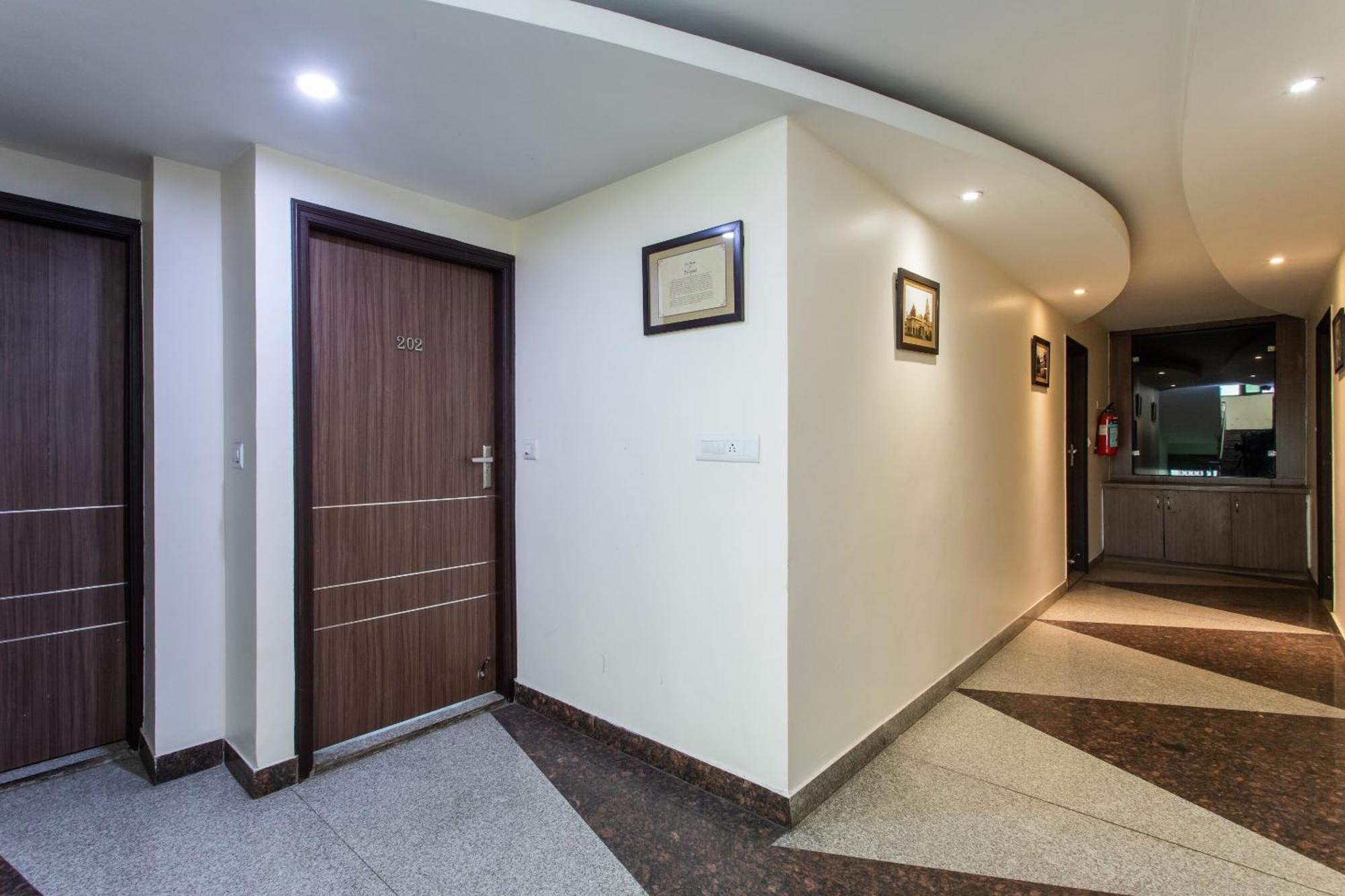 Super Hotel O Mohit Regency Bhopál Kültér fotó
